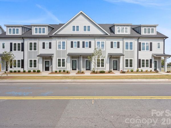 246 Freeland Lane , Charlotte, NC 28217