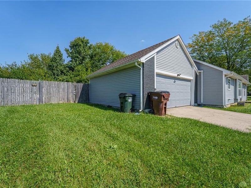 4439 Talcott Trail, Trotwood, OH 45426 Photo 5