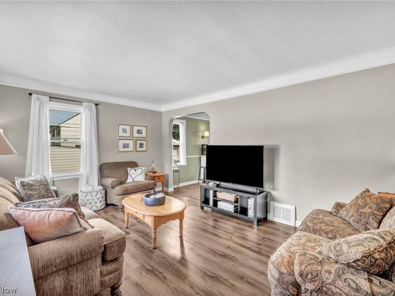 3945 W 210th Street, Fairview Park, OH 44126 Photo 5