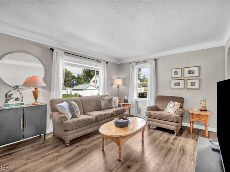 3945 W 210th Street, Fairview Park, OH 44126 Photo 7