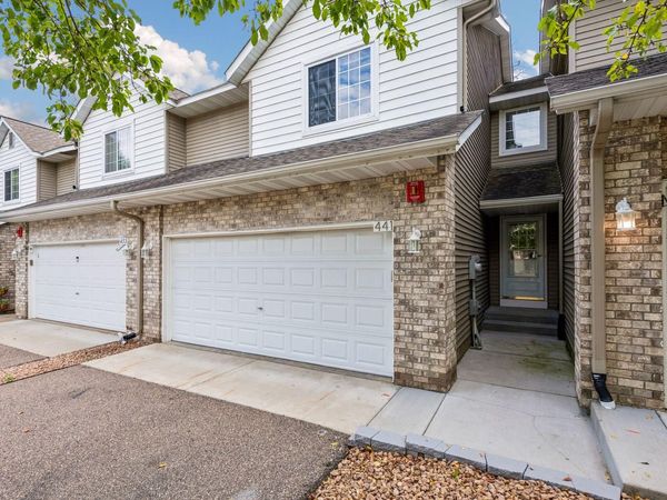 441 Pleasant Lane, Chaska, MN 55318