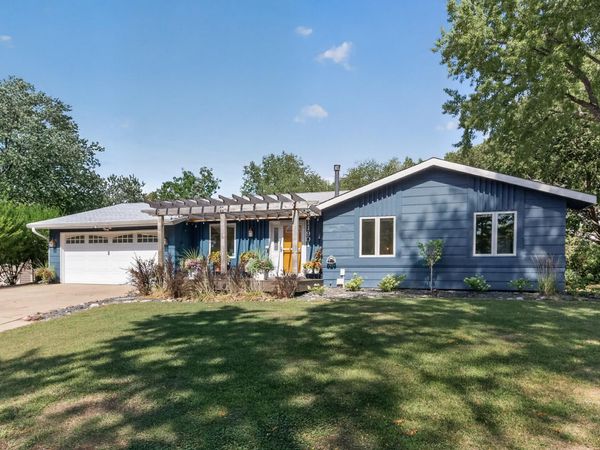 11901 River Hills Circle, Burnsville, MN 55337