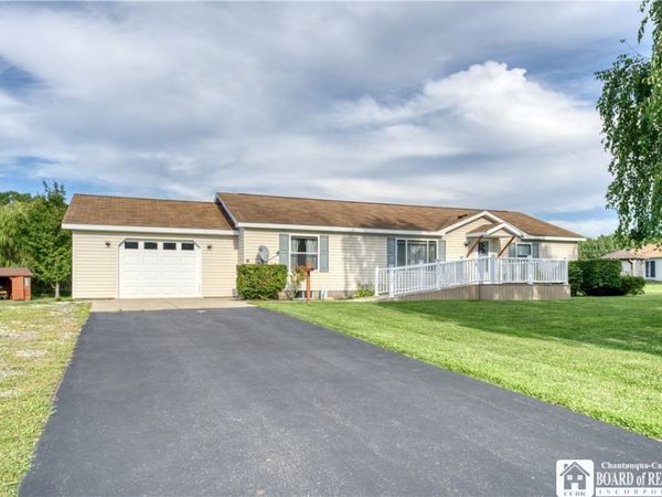 10 Haywood Drive , Brocton, NY 14716