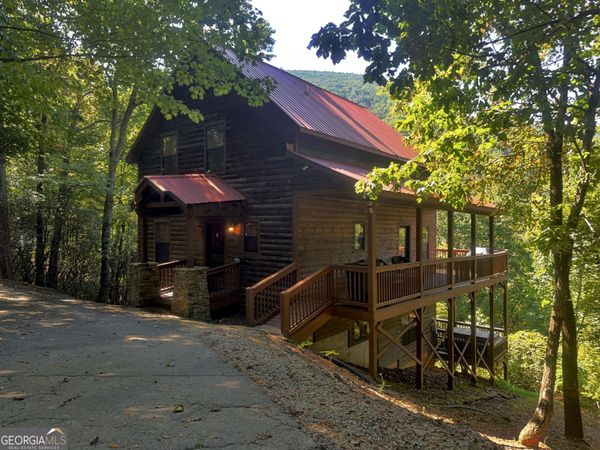 57 Yellow Rock Road, Cleveland, GA 30528