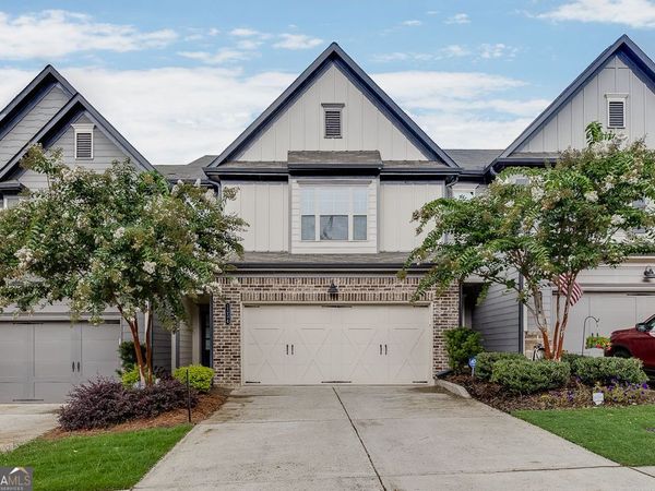 5634 Parkview Lane, Flowery Branch, GA 30542
