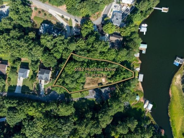 6182 Hutchins Drive, Buford, GA 30518