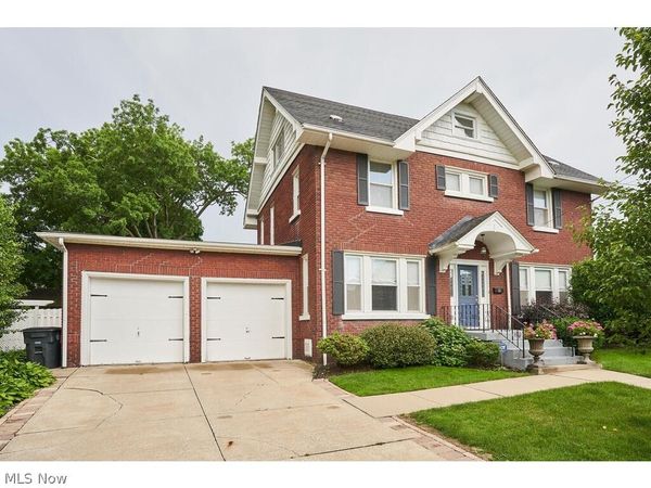 191 N Portage Path , Akron, OH 44303