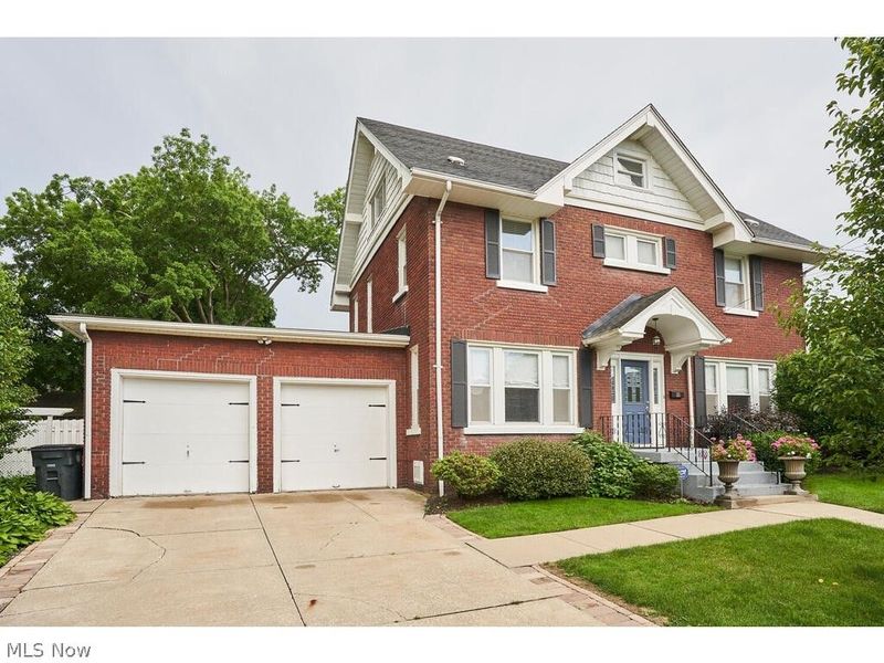 191 N Portage Path, Akron, OH 44303 Photo 1