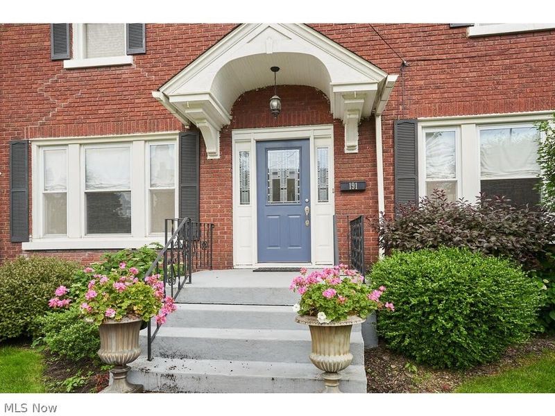 191 N Portage Path, Akron, OH 44303 Photo 2