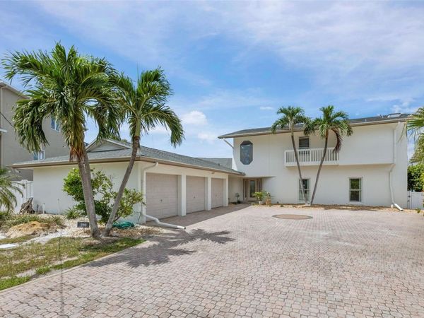 290 BAYSIDE DRIVE , CLEARWATER, FL 33767