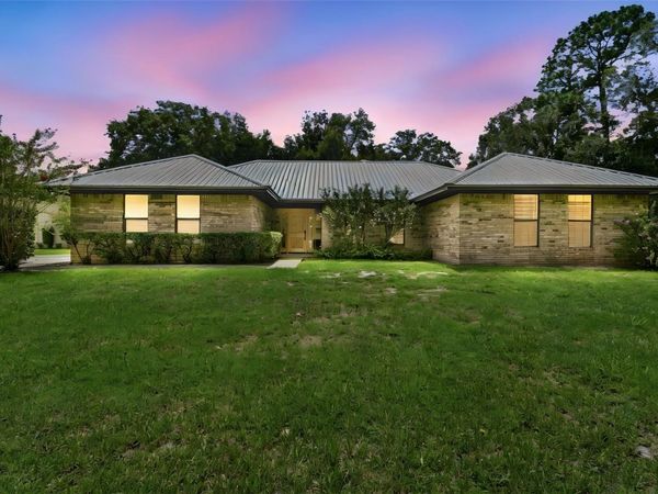 1530 W BERESFORD AVENUE , DELAND, FL 32720