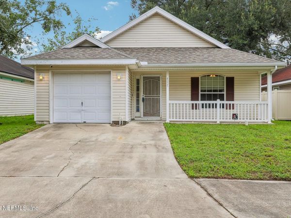 4321 CAMPUS HILLS Circle, Jacksonville, FL 32218
