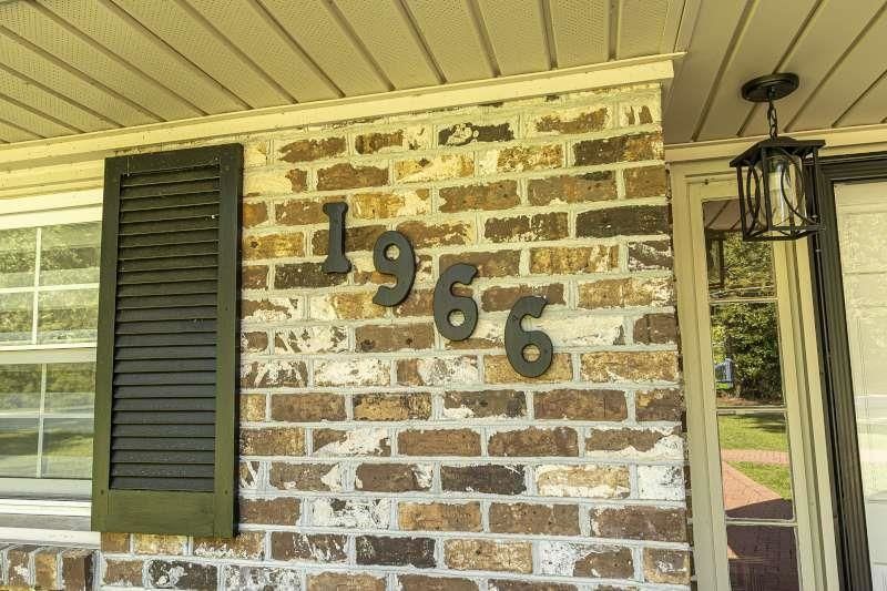 1966 Marion St.  Photo 32