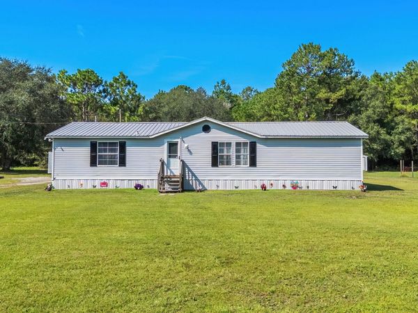 2060 Martin St. , Loris, SC 29569