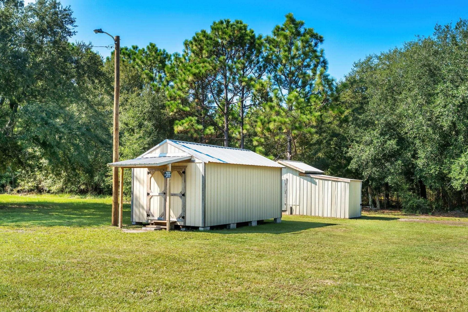 2060 Martin St. Photo 22