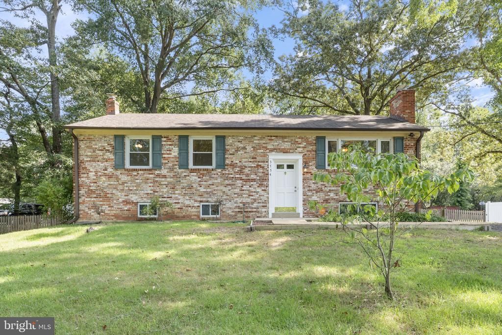3754 GARDINER ROAD , WALDORF, MD 20601