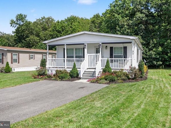 31 MEADOWVIEW DRIVE , NEW BLOOMFIELD, PA 17068