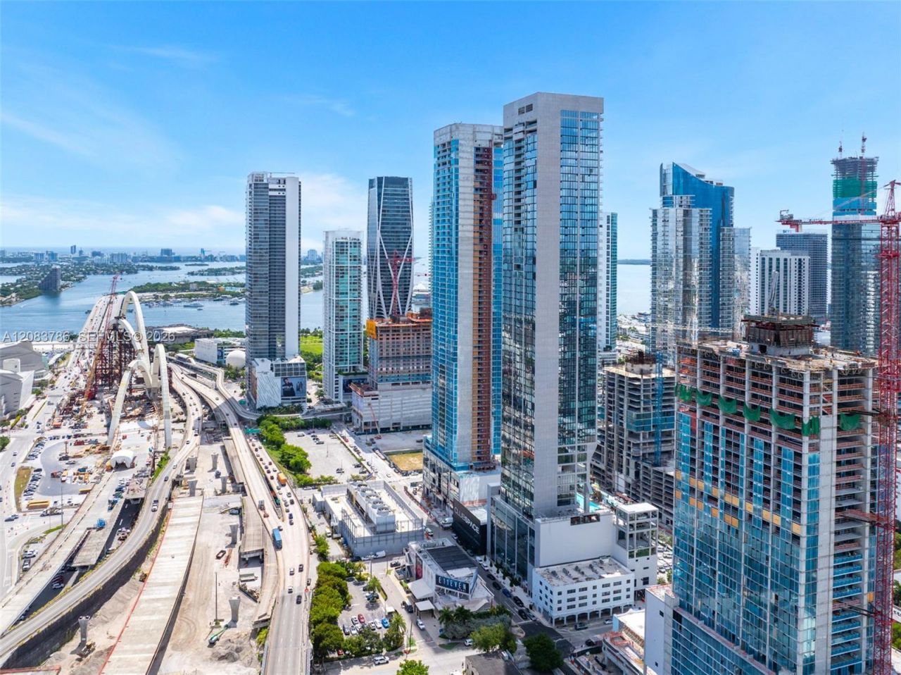 20 NE 11 Street, Unit 5204, Miami Beach, FL 33139 Photo