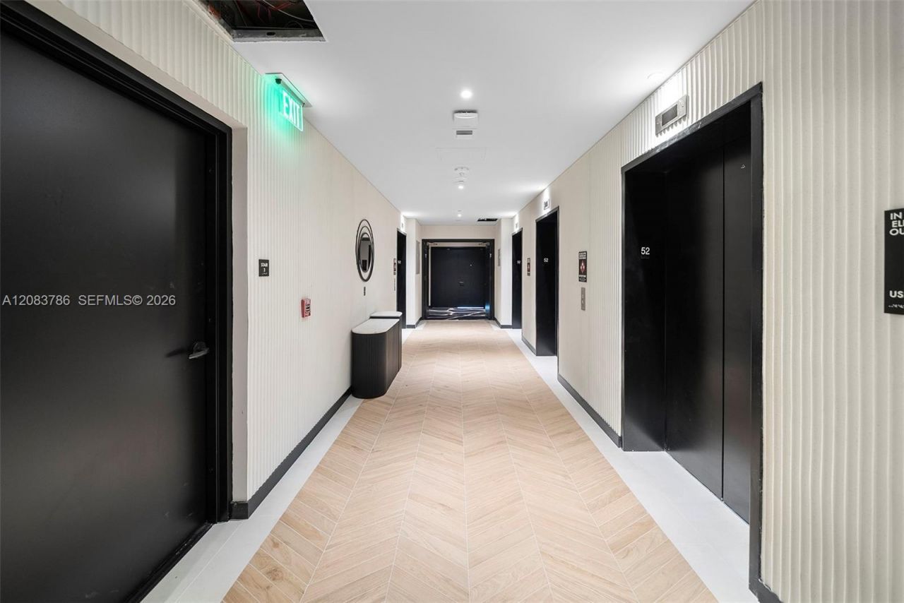 20 NE 11 Street, Unit 5204, Miami Beach, FL 33139 Photo