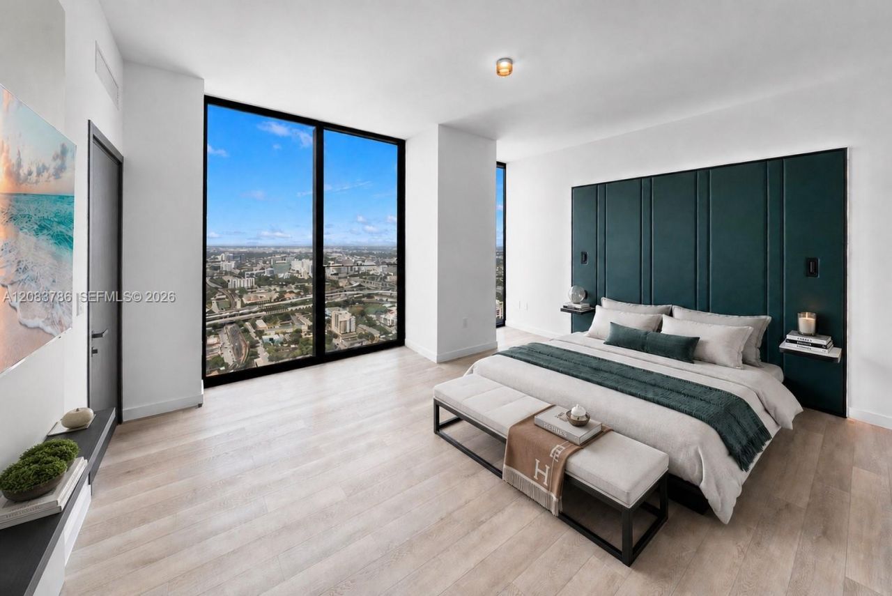 20 NE 11 Street, Unit 5204, Miami Beach, FL 33139 Photo
