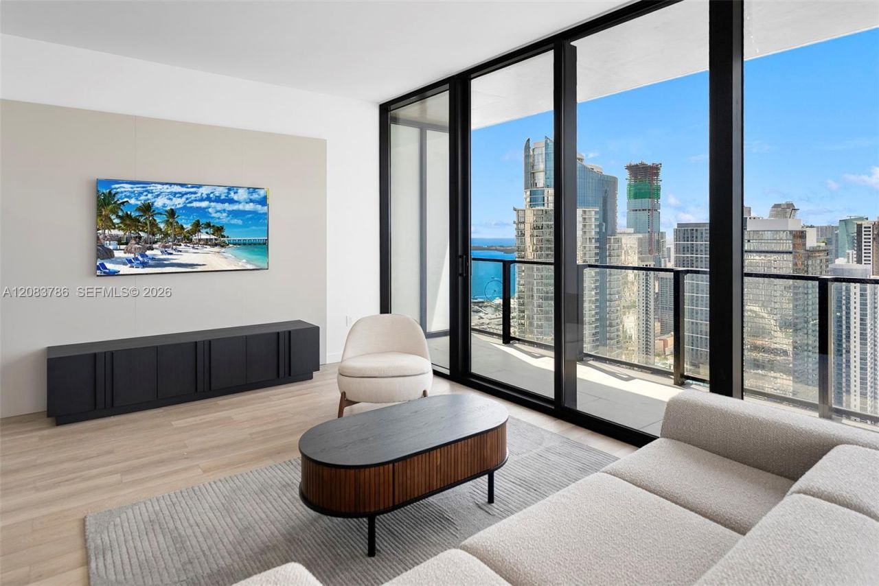 20 NE 11 Street, Unit 5204, Miami Beach, FL 33139 Photo