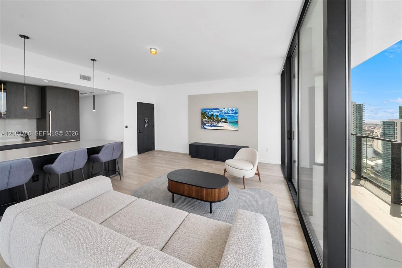 20 NE 11 Street, Unit 5204, Miami Beach, FL 33139 Photo