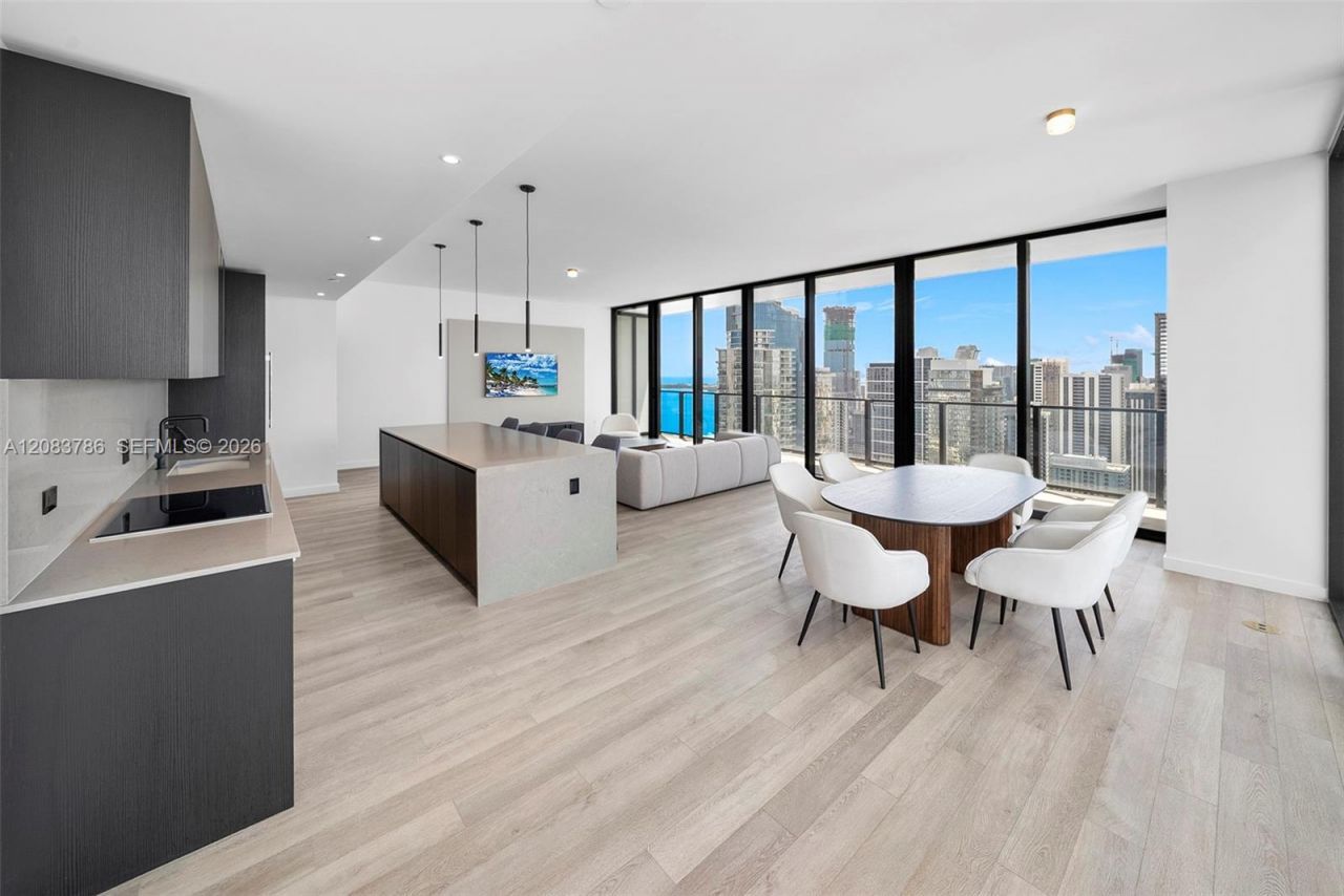 20 NE 11 Street, Unit 5204, Miami Beach, FL 33139 Photo