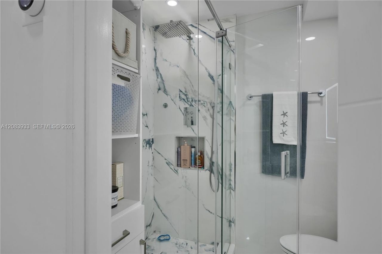 770 NE 69th St , Unit 5D, Miami, FL 33138 Photo
