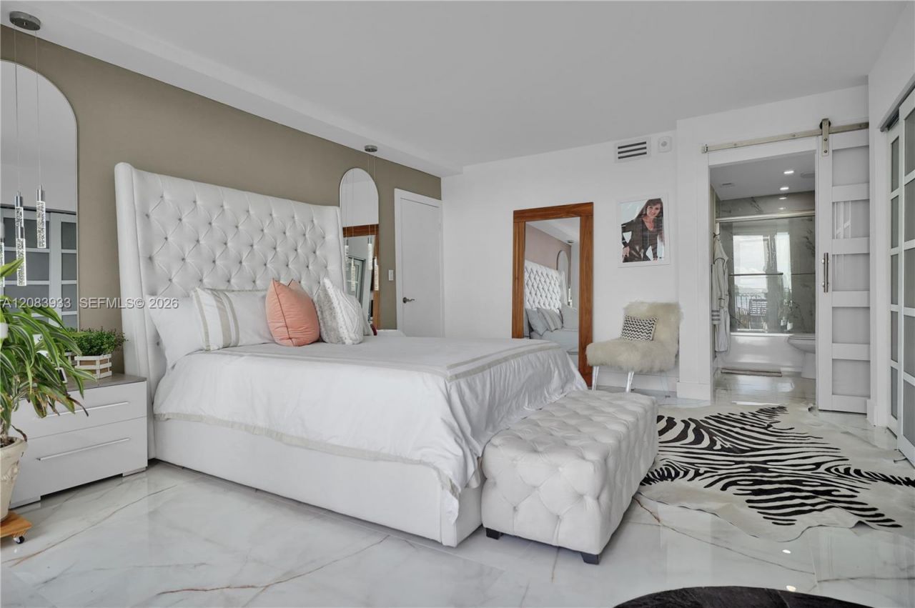 770 NE 69th St , Unit 5D, Miami, FL 33138 Photo