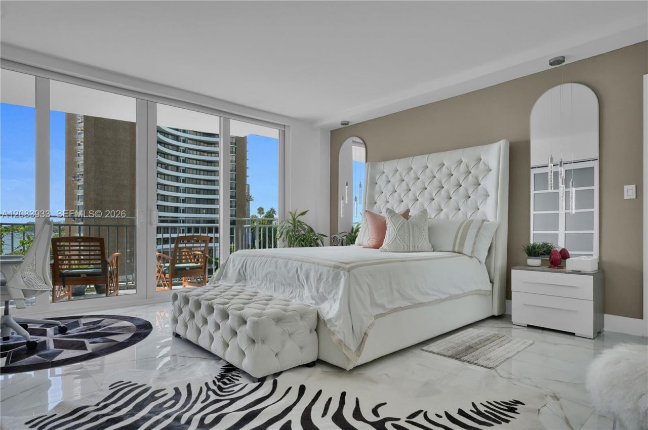 770 NE 69th St , Unit 5D, Miami, FL 33138 Photo