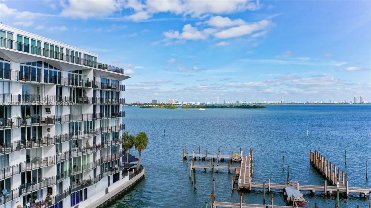 770 NE 69th St , Unit 5D, Miami, FL 33138 Photo