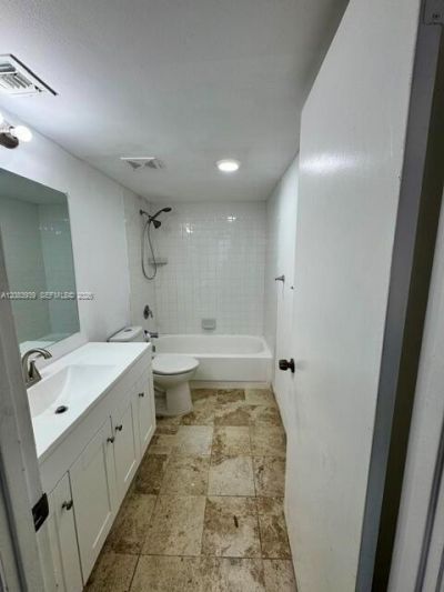 5600 N Flagler Dr , Unit 1502, West Palm Beach, FL 33407 Photo