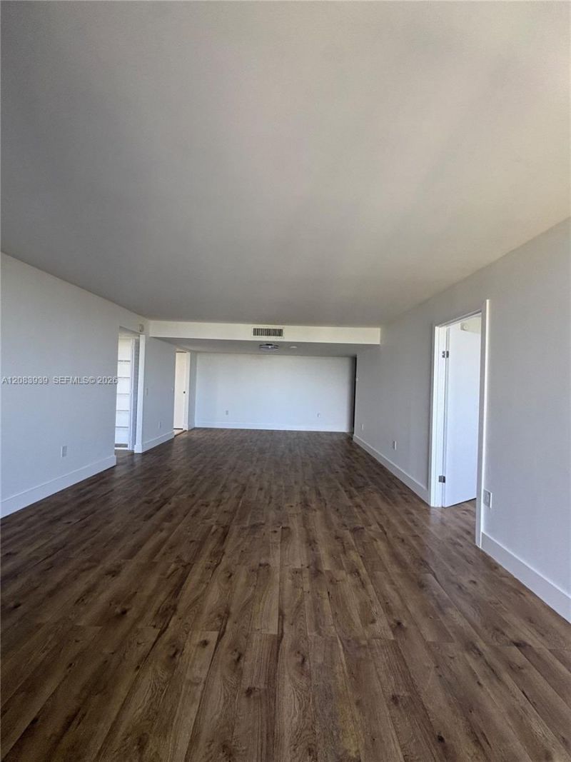 5600 N Flagler Dr, Unit 1502, West Palm Beach, FL 33407 Photo