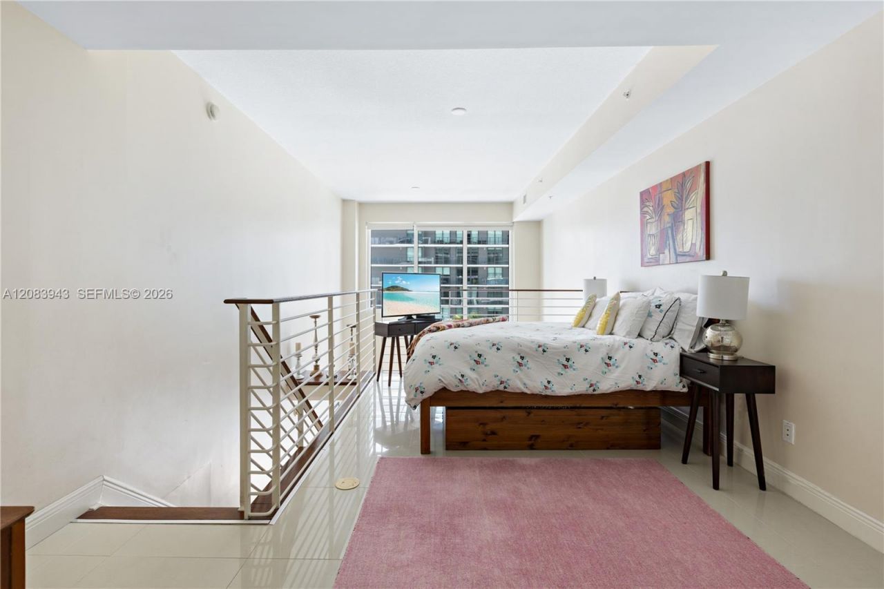60 SW 13th St , Unit 1422, Miami, FL 33130 Photo