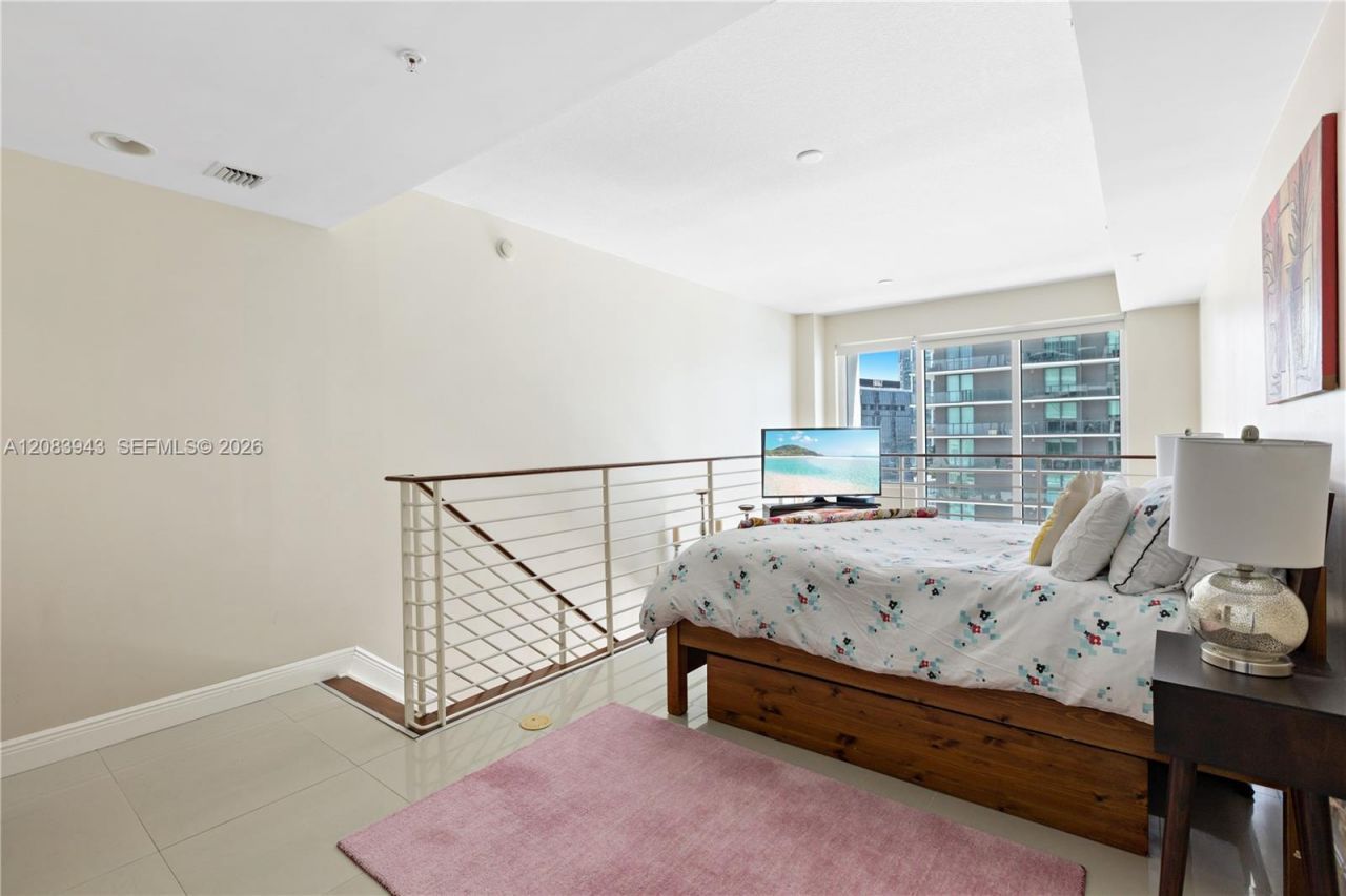 60 SW 13th St , Unit 1422, Miami, FL 33130 Photo
