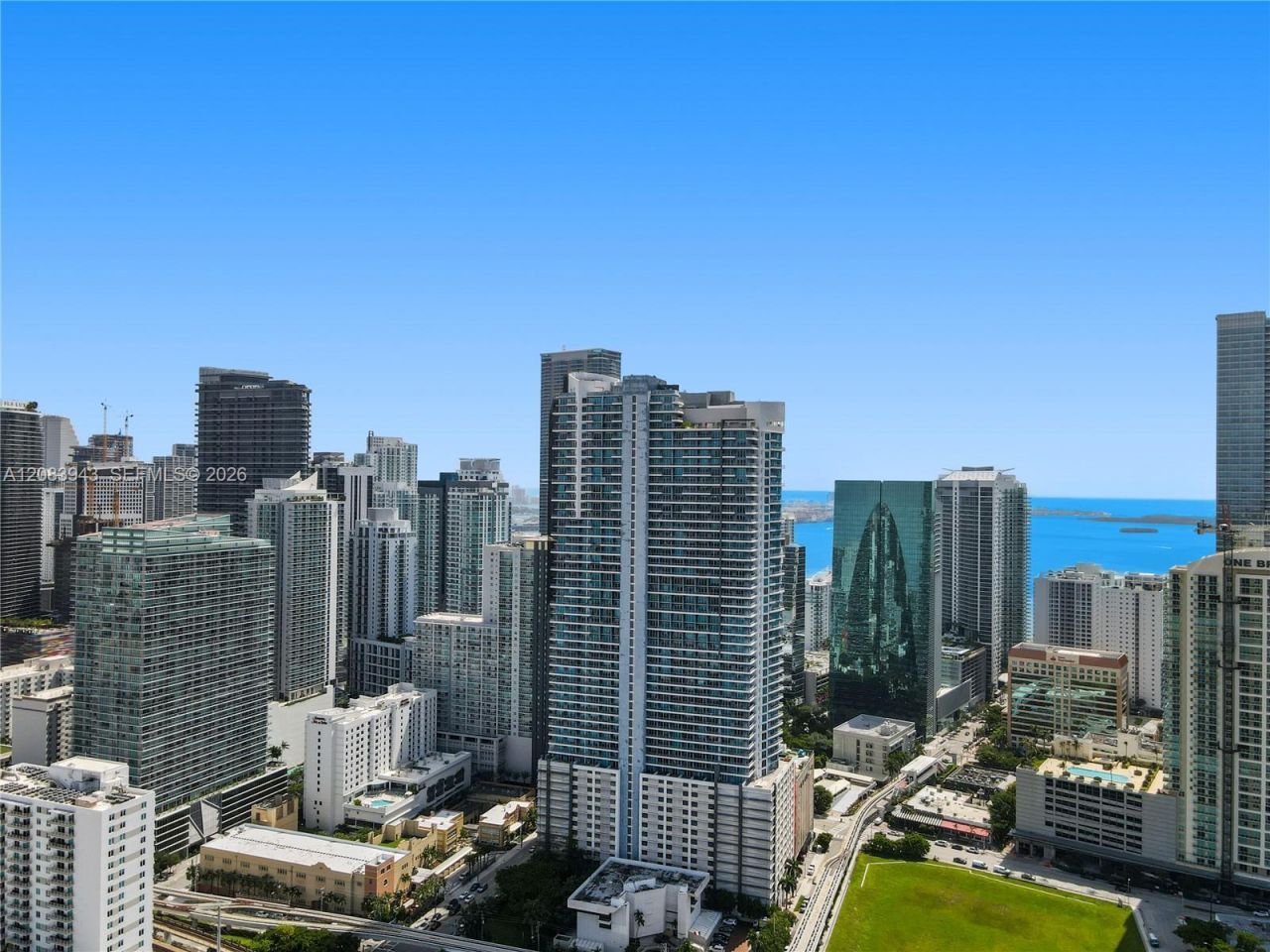 60 SW 13th St , Unit 1422, Miami, FL 33130 Photo