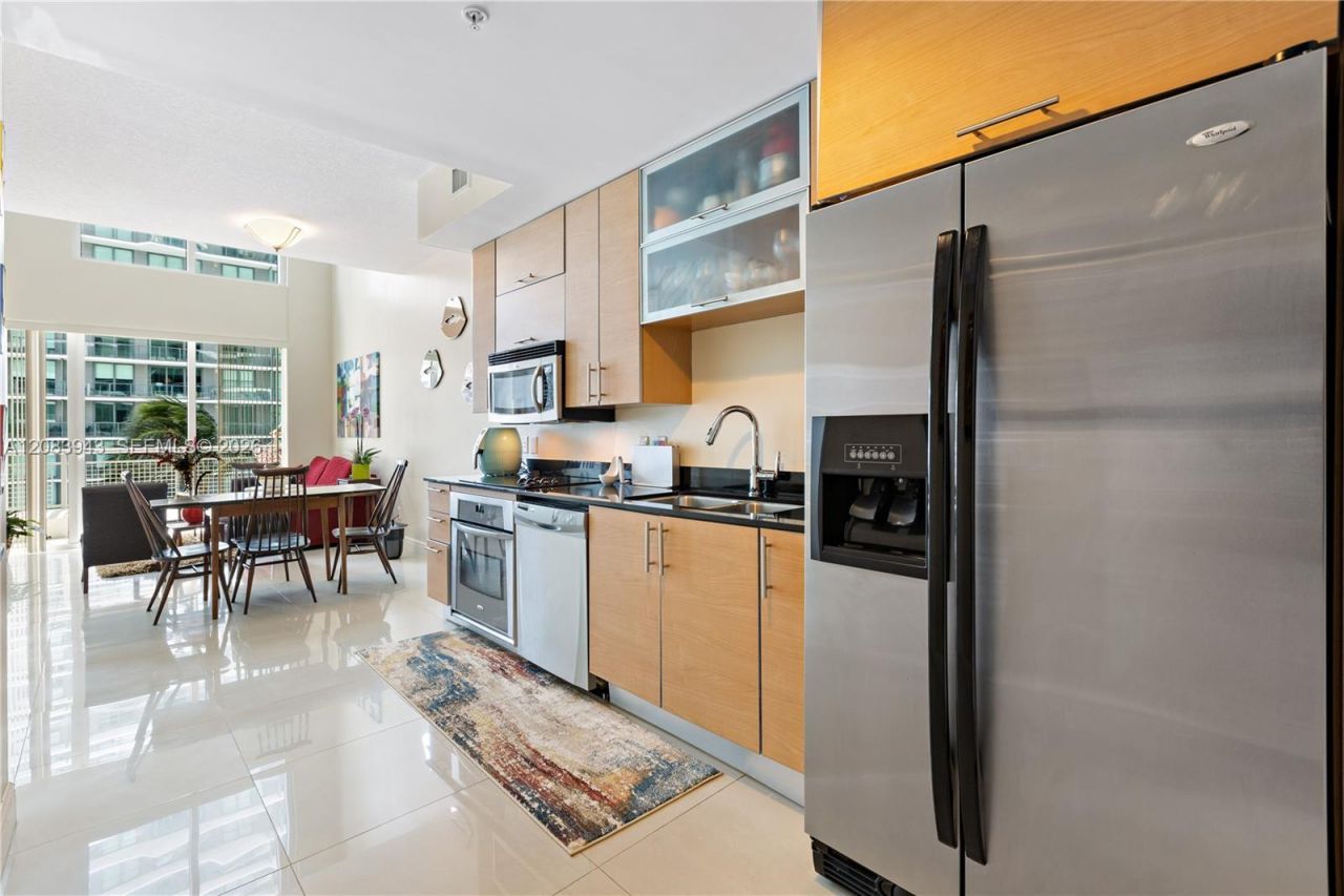 60 SW 13th St , Unit 1422, Miami, FL 33130 Photo