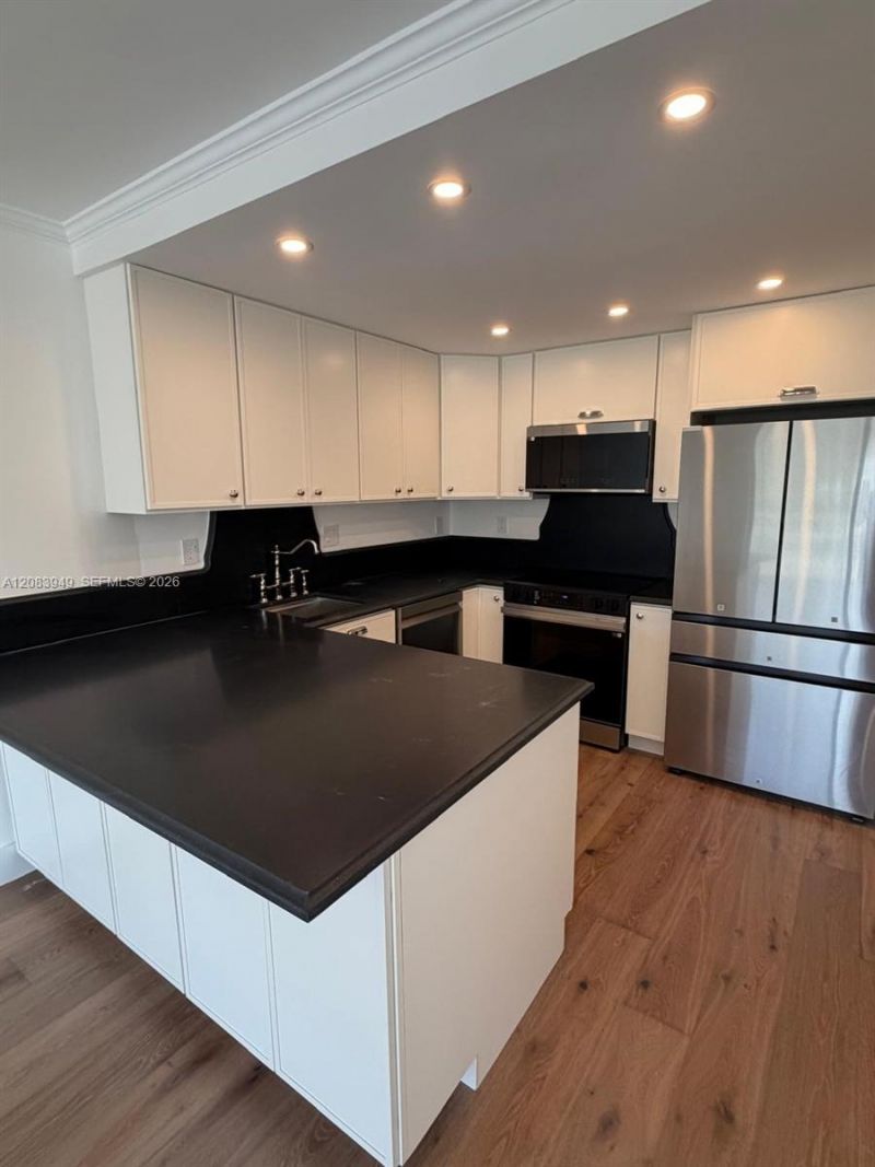 2900 NE 30th St, Unit F2, Fort Lauderdale, FL 33306 Photo