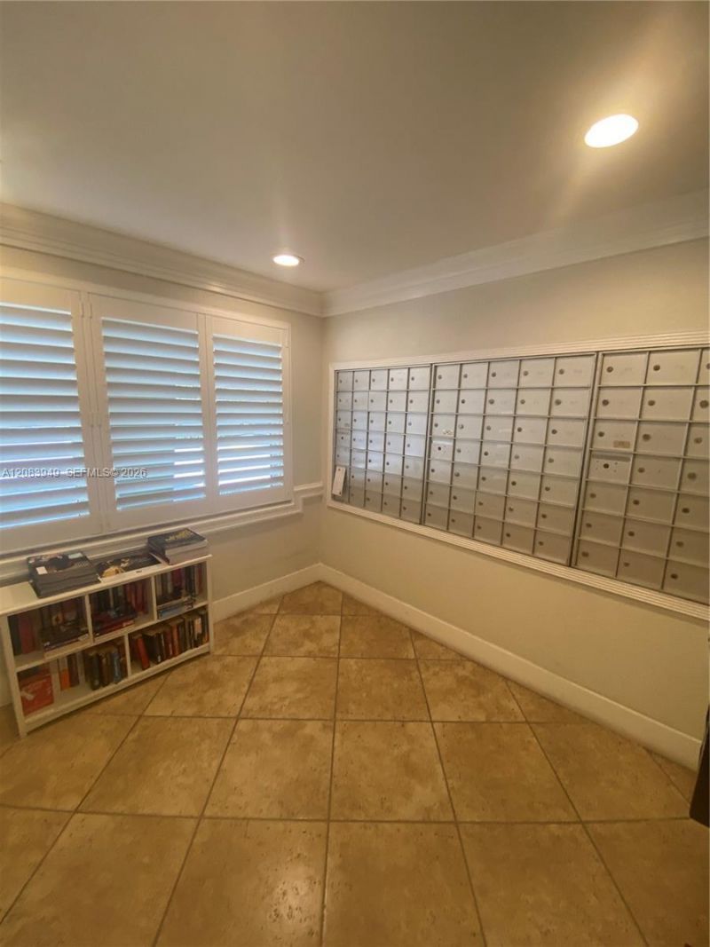 2900 NE 30th St, Unit F2, Fort Lauderdale, FL 33306 Photo