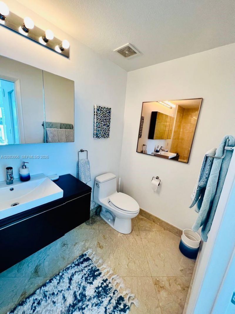 6515 Collins Ave, Unit 1707, Miami Beach, FL 33141 Photo