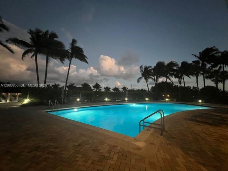 6515 Collins Ave, Unit 1707, Miami Beach, FL 33141 Photo