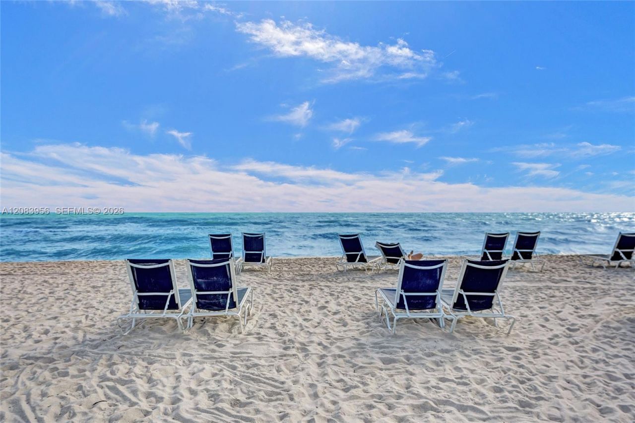 6515 Collins Ave, Unit 1707, Miami Beach, FL 33141 Photo