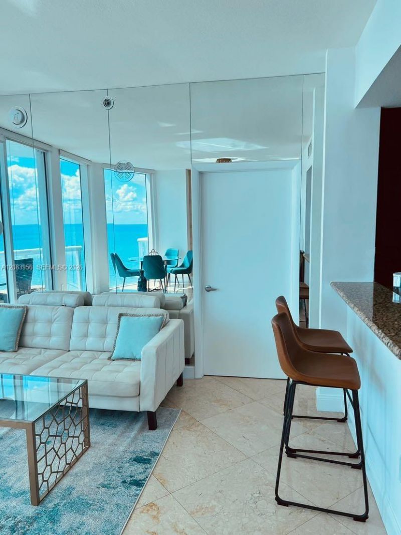 6515 Collins Ave, Unit 1707, Miami Beach, FL 33141 Photo