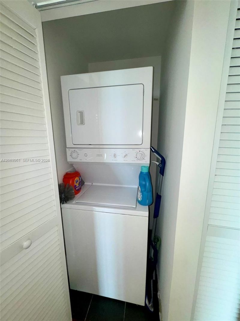79 SW 12th St , Unit 1502, Miami, FL 33130 Photo