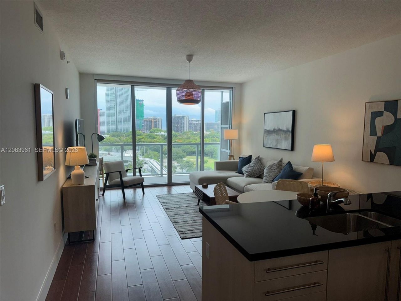 79 SW 12th St , Unit 1502, Miami, FL 33130 Photo