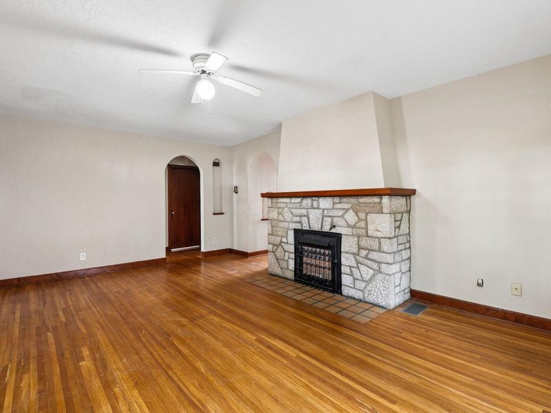 373 Glenmont Avenue, Columbus, OH 43214 Photo 12