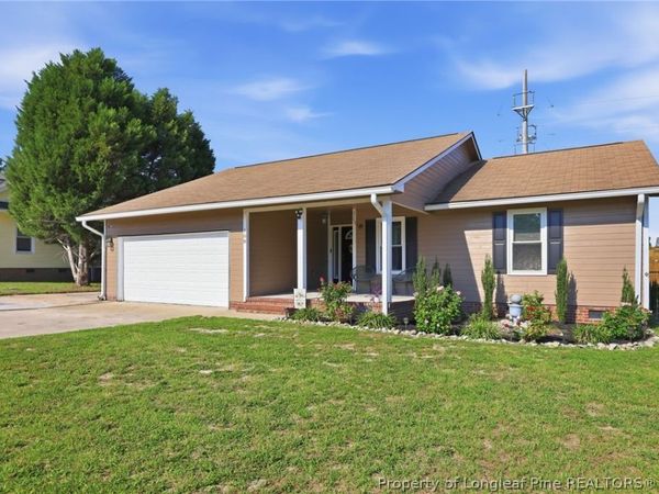 108 Eileen Drive , Spring Lake, NC 28390