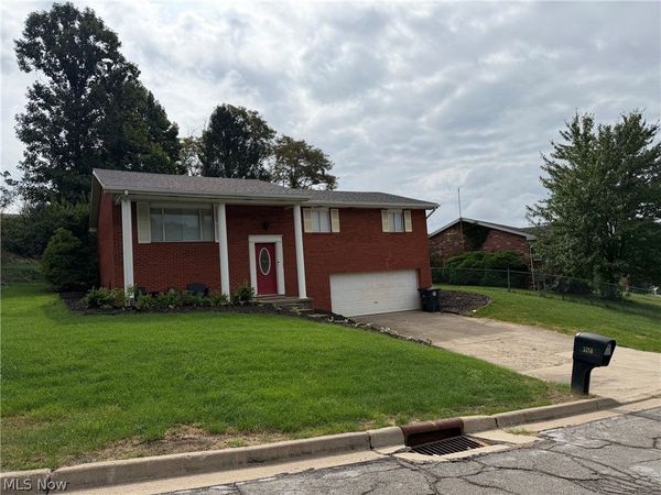 3218 Saint Charles Drive, Steubenville, OH 43952