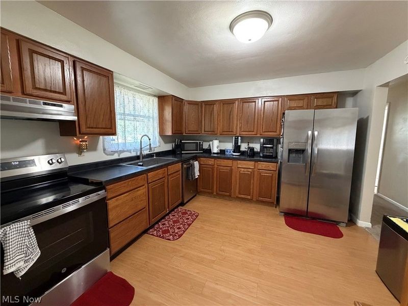 3218 Saint Charles Drive, Steubenville, OH 43952 Photo 8