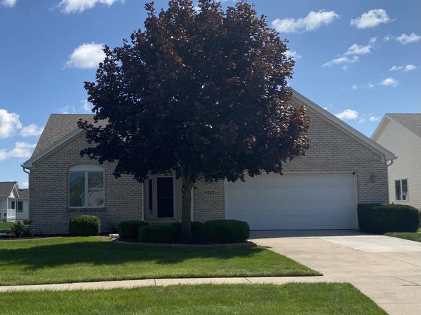 4255 W Waterbend Drive, Maumee, OH 43537